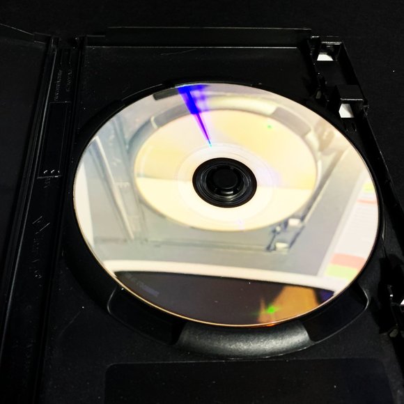 Batman: Gotham Knight BLU-RAY BLOCKBUSTER DVD - Picture 5 of 6